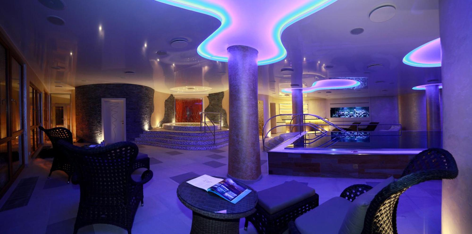 Boutique Hotel Ambiente ****+ Karlovy Vary Esterno foto