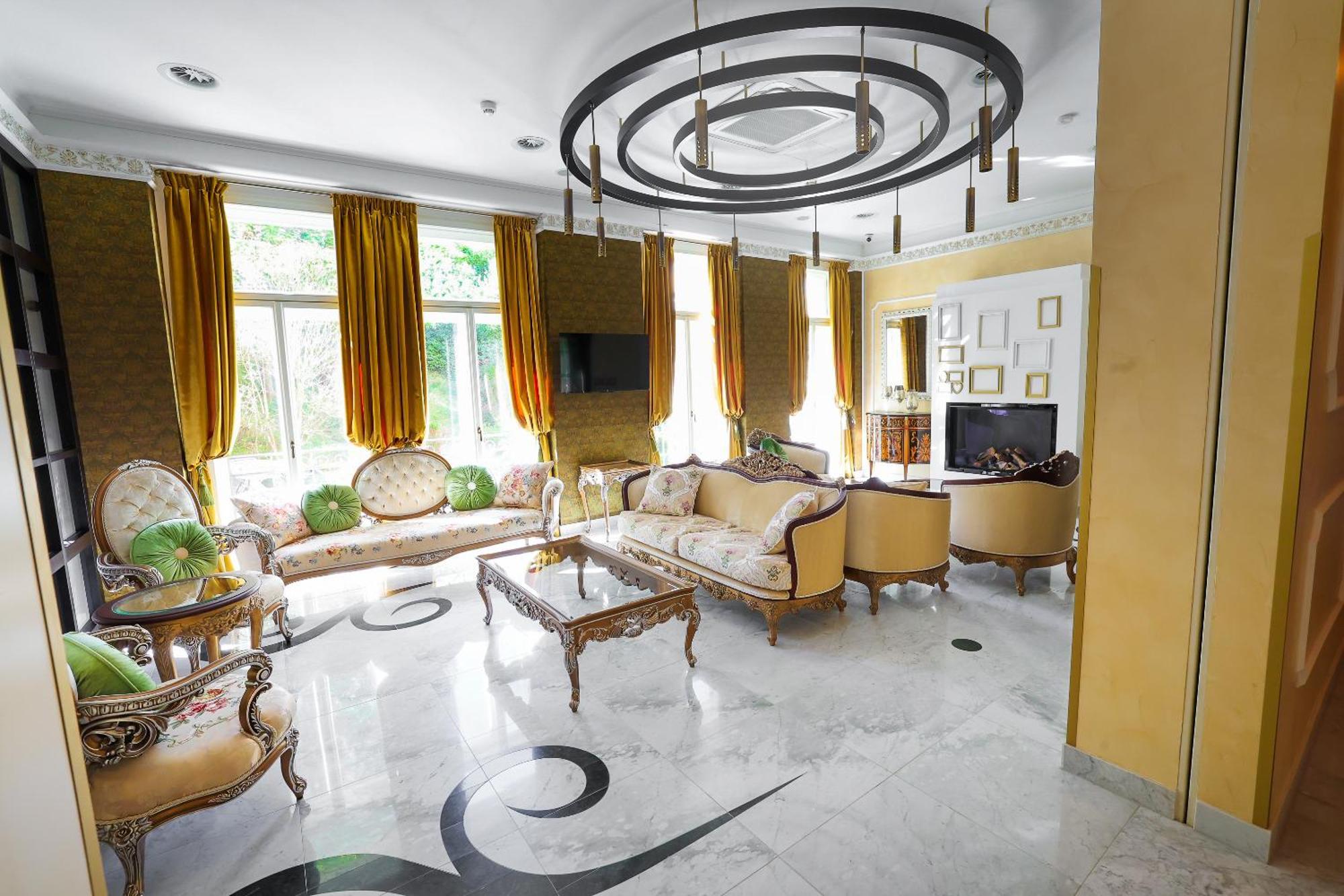 Boutique Hotel Ambiente ****+ Karlovy Vary Esterno foto