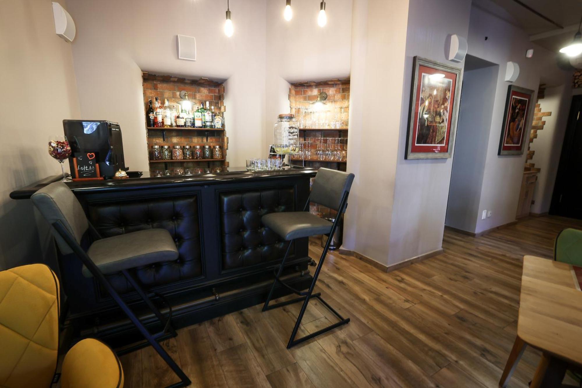 Boutique Hotel Ambiente ****+ Karlovy Vary Esterno foto