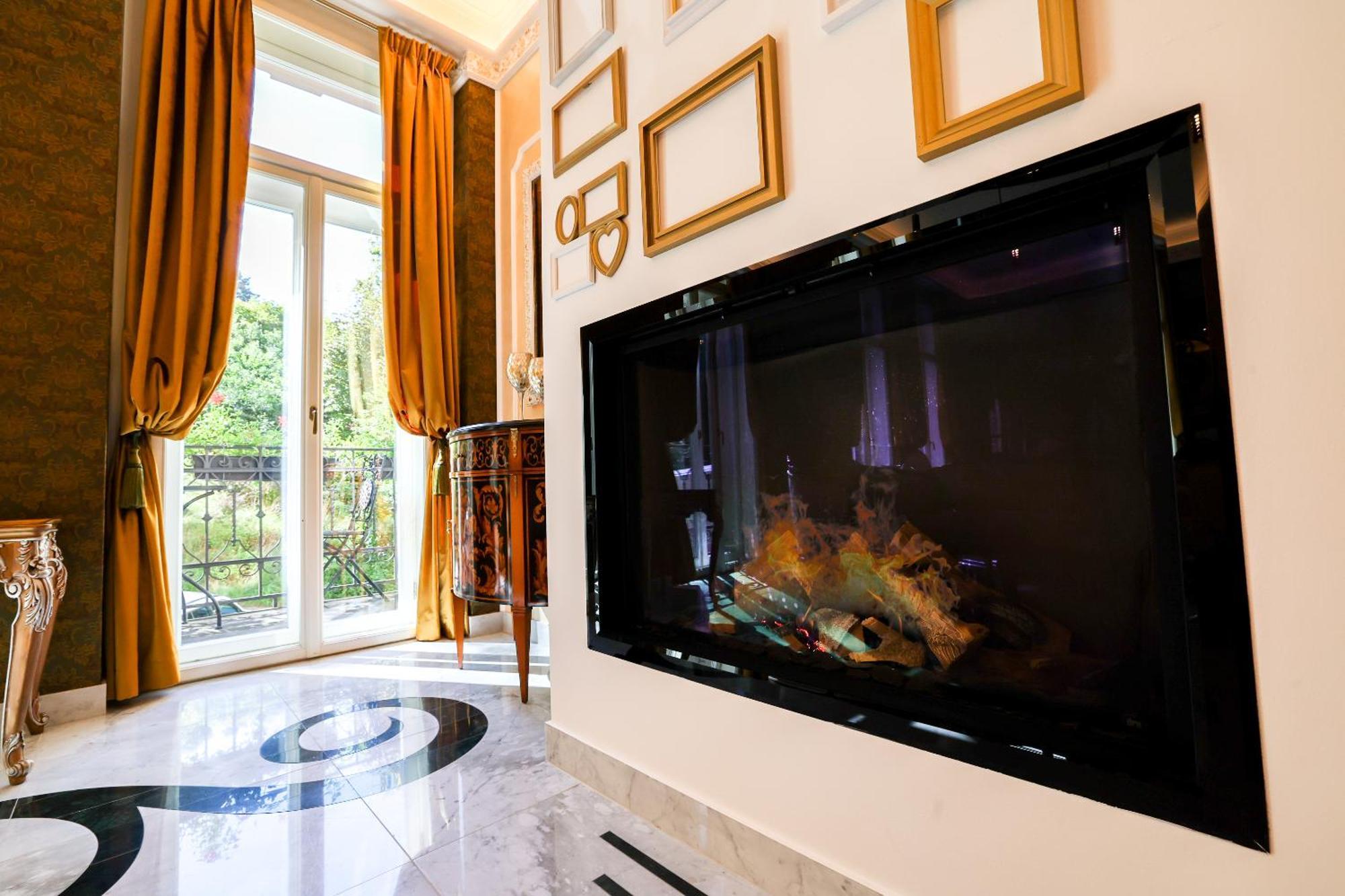 Boutique Hotel Ambiente ****+ Karlovy Vary Esterno foto